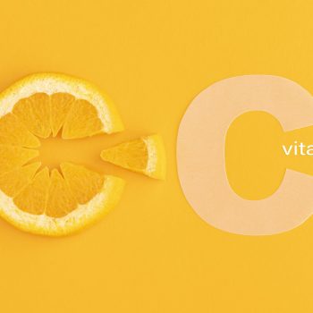 Czy witamina C opóźnia okres? Skuteczne metody na opóźnienie cyklu