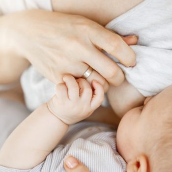 Antykoncepcja w okresie laktacji: Bezpieczeństwo matki i dziecka oraz wpływ na jakość pokarmu